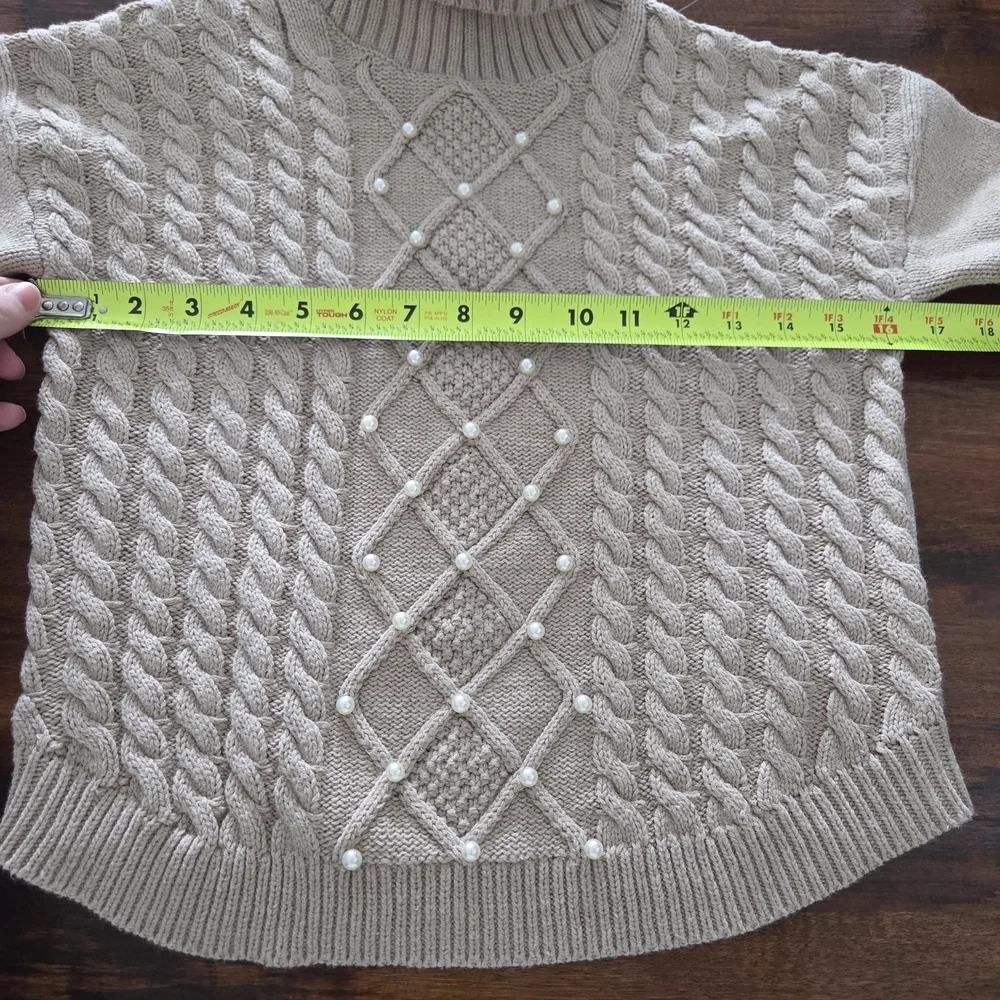Girl's Cream Cable Knit Sweater Max Studio Size 10/12 Pearl Accents NEW